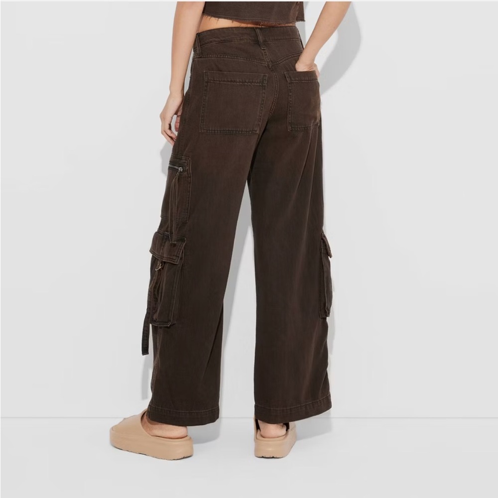 Mid Rise Cargo Jeans - Picture 2 of 3